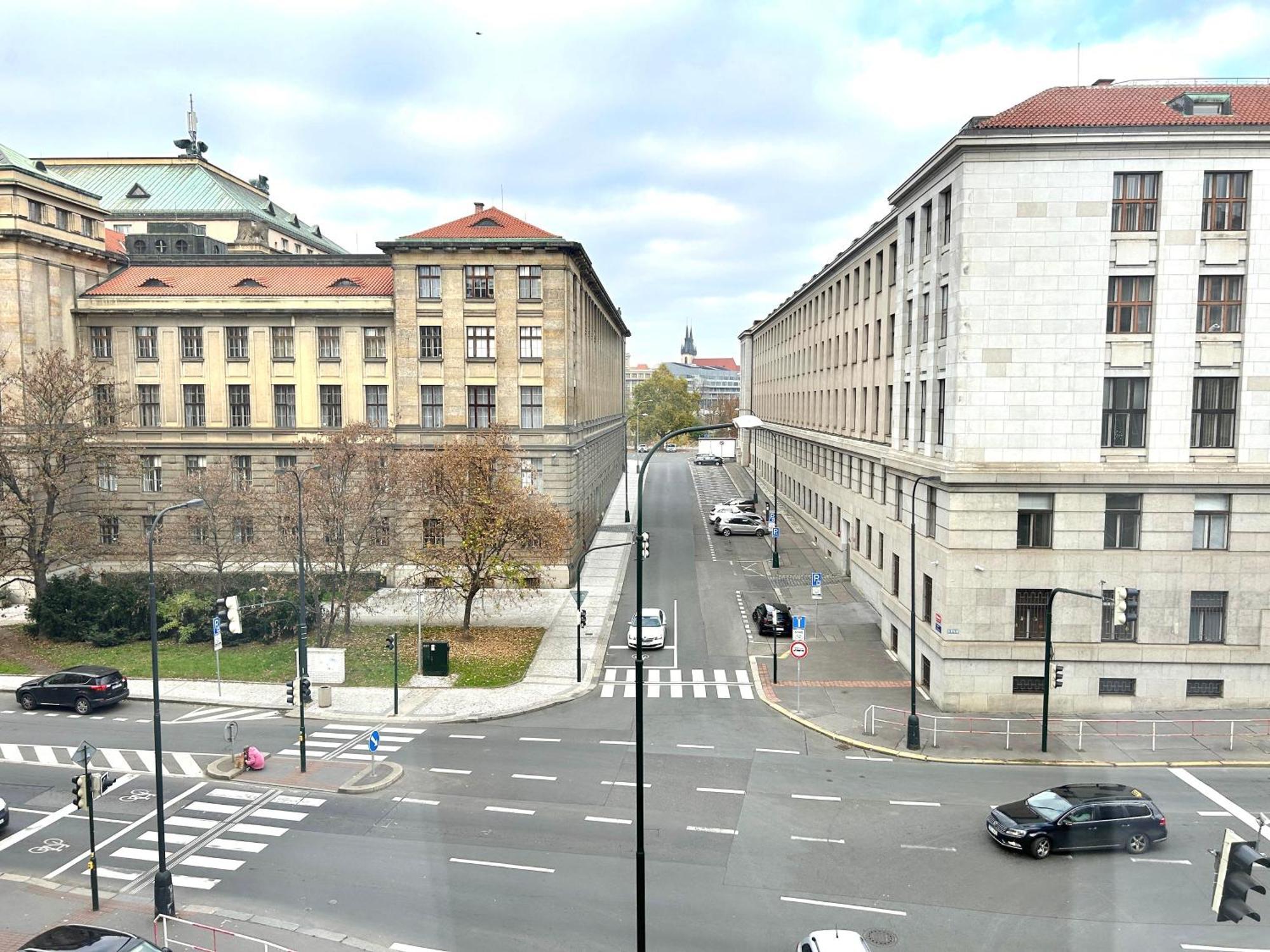 Treetess City Centre Prague Apartments Bagian luar foto